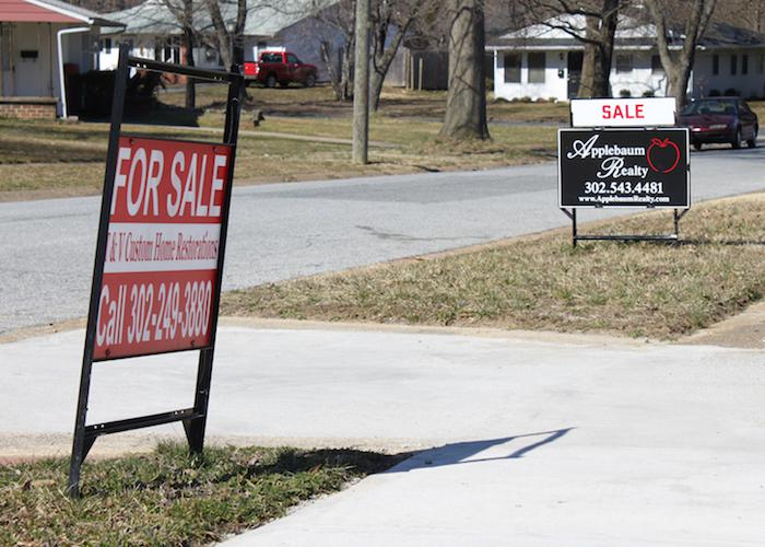 House for sale sign
