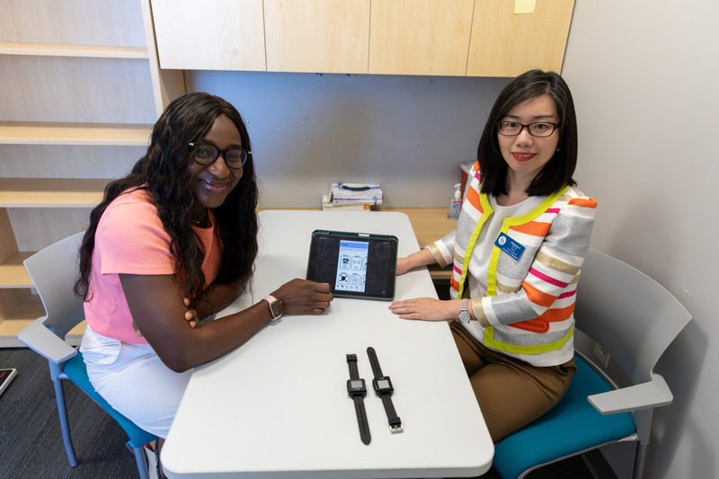 School of Nursing Associate Professor Xiaopeng Ji (right) and Fatou Marong, who is earning her master’s in health promotion, have created Catching Zzz, a chat-based app that uses artificial intelligence and cognitive behavior therapy-based interventions to improve sleep in autistic teens. Their work is funded by the Maggie E. Neumann Health Sciences Research Fund.